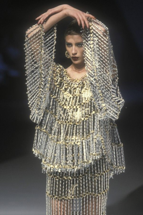 theoriginalsupermodels:  Paco Rabanne - Fall 1997 Couture