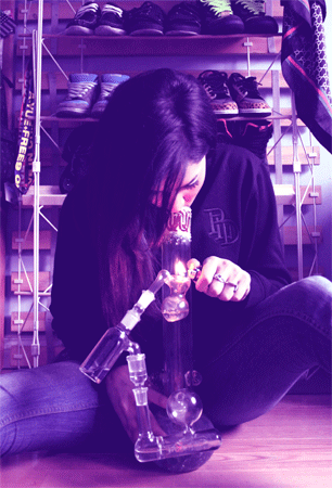 surreal-surroundings:  That looks dangerous. I have the top 2 percs and I’ve always