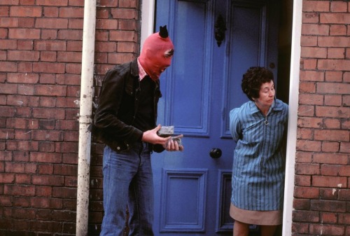 oglaighnaheireann: An Irish rioter and local resident in conversation. 1981