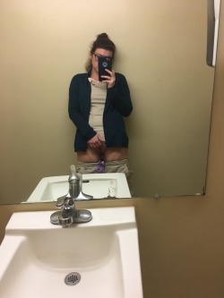 diary-of-hotwife:  Taking a small photo break