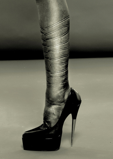 sweetlittlewallflower:  office wear.