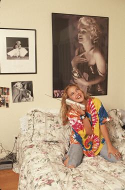 199x-200x:  Drew Barrymore in her bedroom,