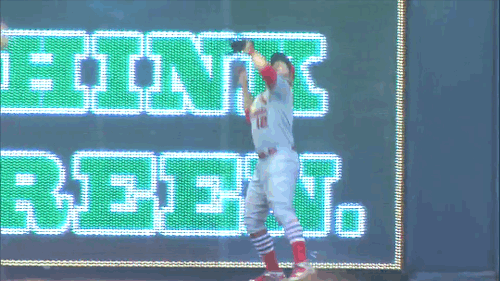 gfbaseball: Mark Reynolds vs. the WallMemorialized by Matt Holliday