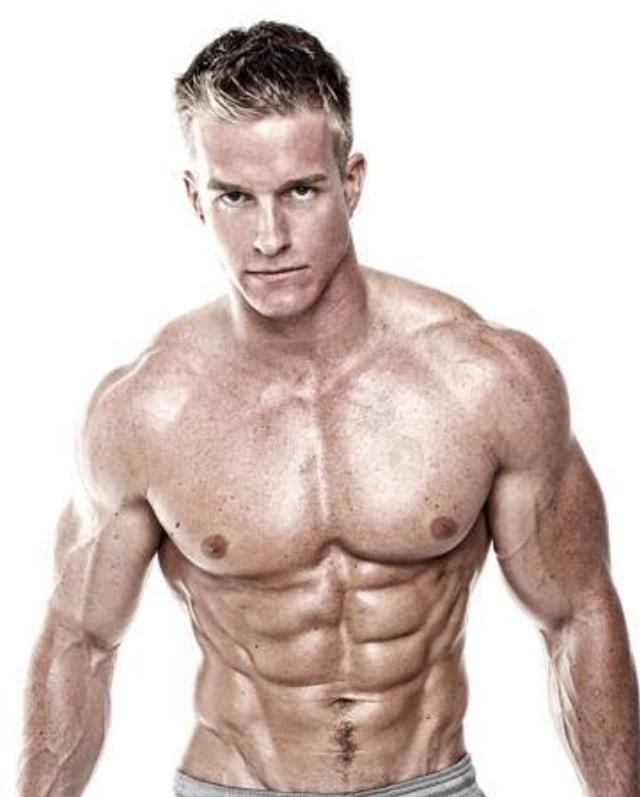 crossfithunks:  james ellis 