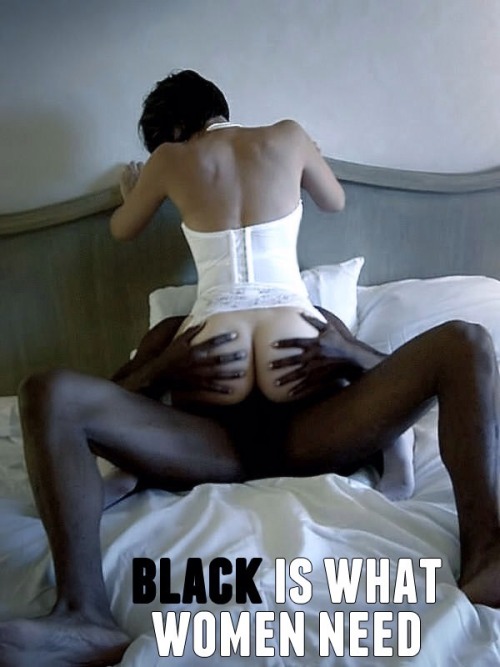 blackcockhoe:  It’s what this woman (whore) needs!!!!