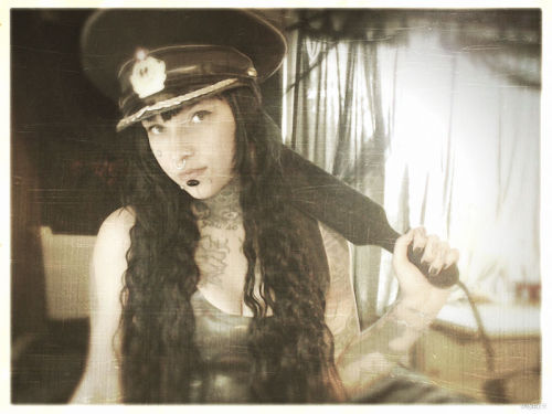 alaskamoon666:Bow down and lick between My toes! This latex isn’t going to shine itself! Don’t make 