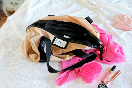 Love this duffel bag by DAY. 