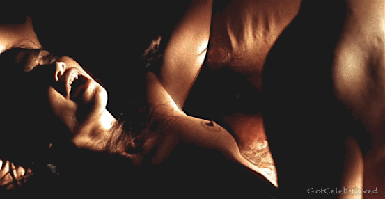 gotcelebsnaked:  Jennifer Lopez - ‘U Turn’ (1997) 