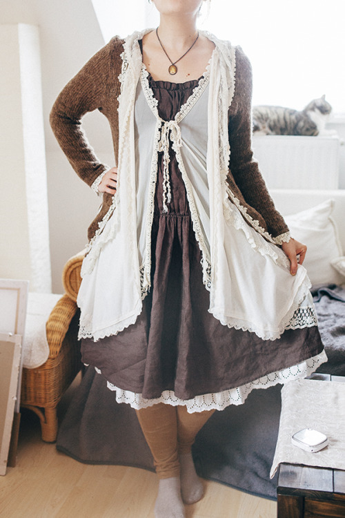 sailorren:  A simple, Mori Kei ispired outfit ♥ Calcifer necklace: selfmadeCardigan: second h