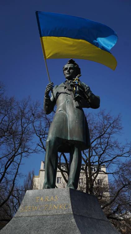  Taras Shevchenko Monument (1814 - 1861) in Warsaw. It commemorates the Ukrainian national poet’s st