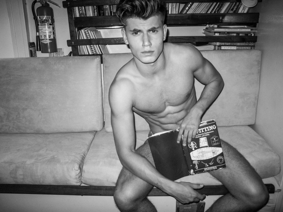 boyzoo:  Stas Kryshtal by Elad Yesharel Baron