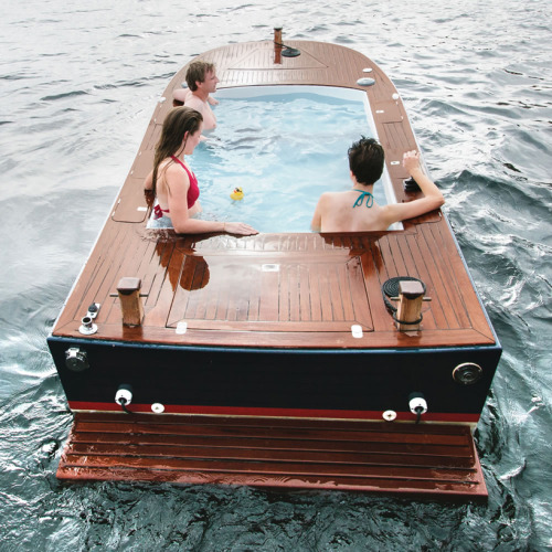 the-absolute-funniest-posts: musiquegraphique: minusmanhattan: Joystick-controlled hot tub boat.  I 