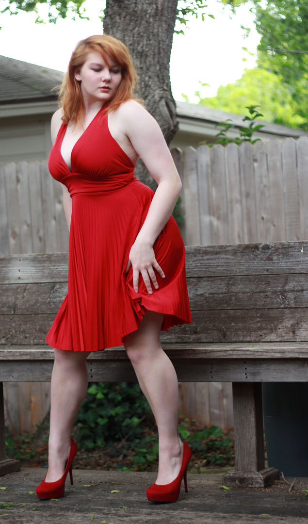 kriskat30:  red dress  R.Pollack photography