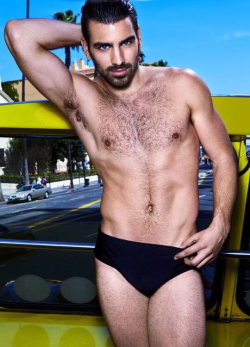 hotfamous-men:    Nyle DiMarco  