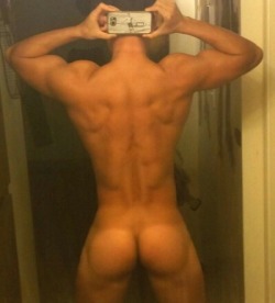 manrumpsxxx:  Follow Me For The Sexiest Rumps