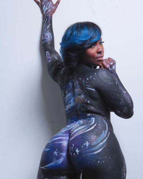 bigbuttsthickhipsnthighs:  Galaxy booty