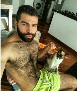 Follow my two hairy men blogs:http://sambrcln.tumblr.comhttp://hairysex.tumblr.com