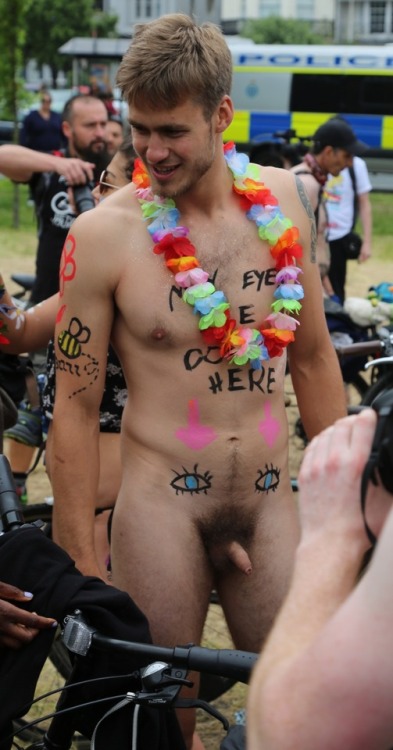 londonnakedbikeride:   Use the tag for more of him. 5 of 5.  