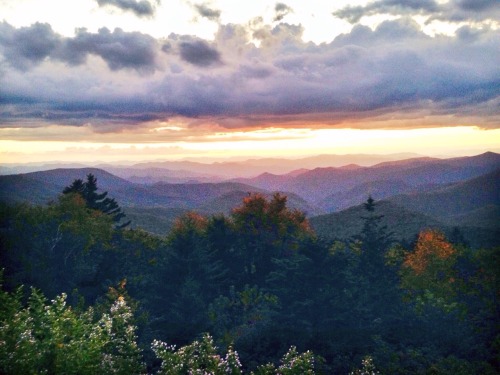 adventuresof-hope: 9.24.16. sunset in the blue ridge parkway