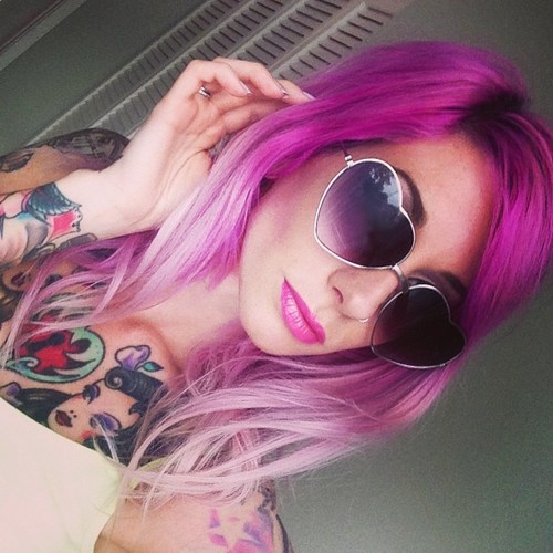 hiscuckqueantoy: I love her hairs