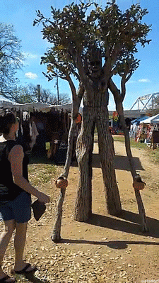 thenatsdorf:Incredible tree costume at the Llano Earth Art Festival. [full video]