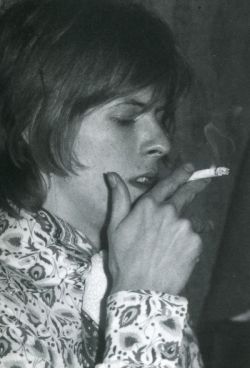 moredarkthanshark:  David Bowie, 1968