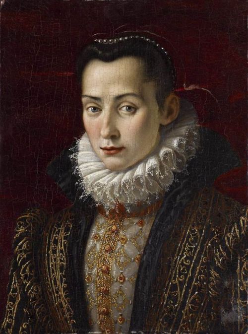 history-of-fashion:1590 Lavinia Fontana - Portrait of a Lady