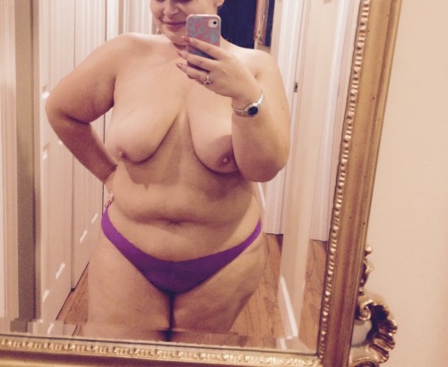hipsncurvesplus:  I love big butts and I cannot lie!
