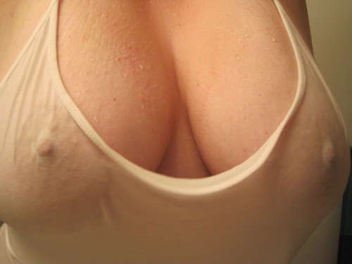 thoughtsofnight:  I find wet t-shirts so fucking sexy.