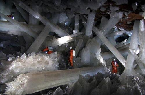 XXX bebemoon:caves of giant selenite crystals photo