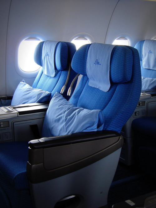 Bangkok Airways Blue Ribbon Club Class by FlyingOnceMore, on Flickr image hosted on flickr Fonte Sky