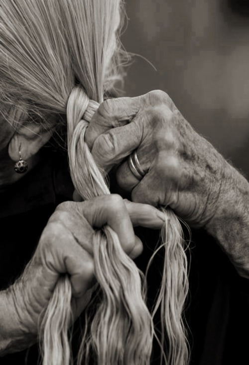 detournementsmineurs:“Elderly Women of Calabria, Stefanaconi” by Raffaele Montepaone, Italy.