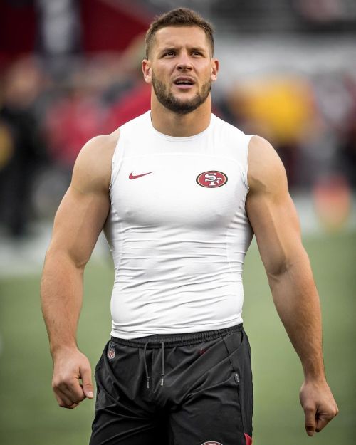 handsomesportsmen: hunkdomination: https://hunkdomination.blogspot.com/ Nick Bosa 