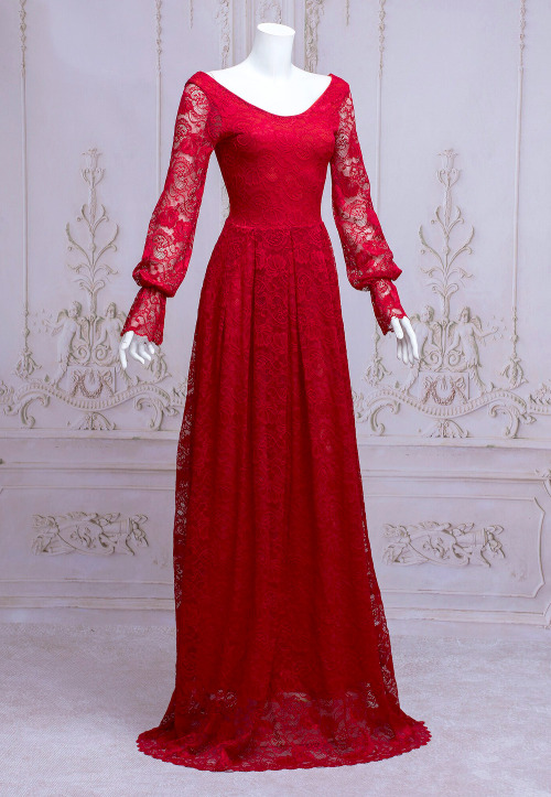 Wulgaria ‘Red Gothic Lace’ Gowns [x] [x]