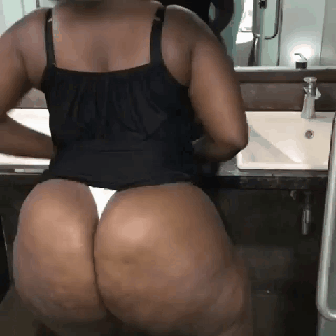 bigbitchworld:  megalodonk:  Delly The Dream 😌  BigBitchWorld 