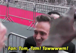 mrshudsontookmyskull:  theimpulsetostealanashtray:  riddle-my-hiddles:  I SWEAR TO GOD  ARE YOU KIDDING ME  Sometimes I forget and think that we exaggerate Tom’s apologies THEN THESE THINGS SHOW UP ON MY DASH 