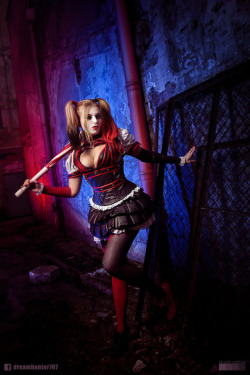 kamikame-cosplay:    Harley Quinn by dreamhunter707Photo by Studio Zahora   