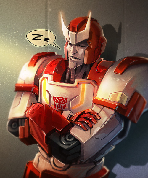 larbestaaargh:Headcanon: Ratchet sleeps all the time during Rodimus’ speeches and officers meetings,