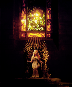 Luthienofdusk:  The One True Queen Of The Iron Throne: Daenerys Targaryen 