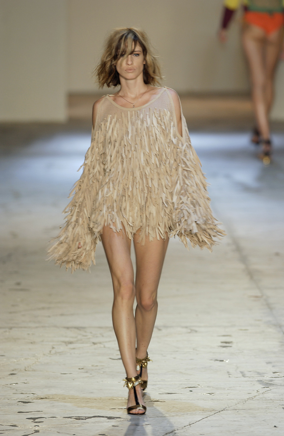 whore-for-couture:  lelaid:  Natasa Vojnovic at Chloé, Spring/Summer 2002  Haute