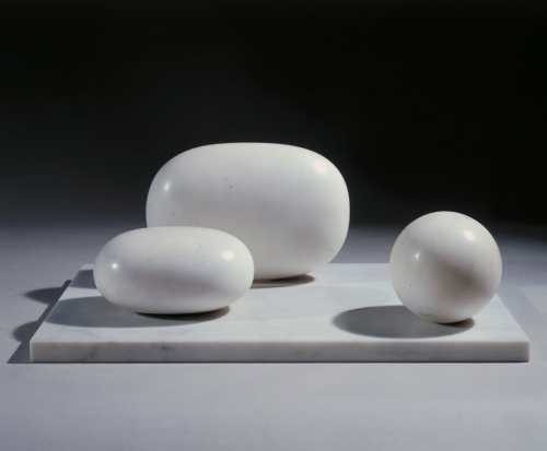 Dame Barbara Hepworth: Three Forms Jan 1, 1935Serravezza marble on marble baseTate Britain