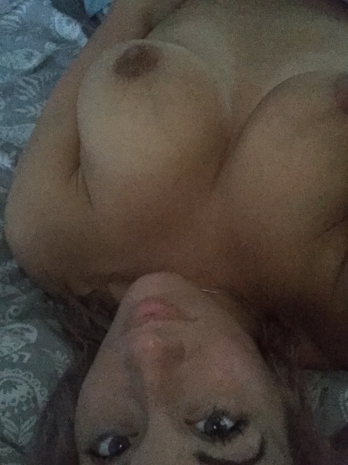 pieceofcake: I’m worn out! Wish I could stay in the bed all day. Last night had a perfect view