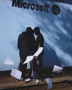 20aliens:    VIVIANE SASSEN  