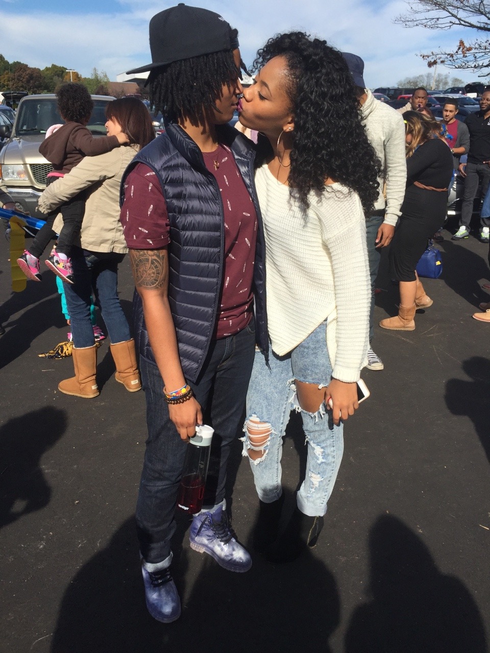 yoosoy:  Can’t forget black love 💞Blackout.