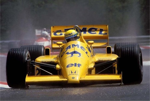 Rough and magic… Ayrton Senna (Camel Team Lotus Honda), 1987