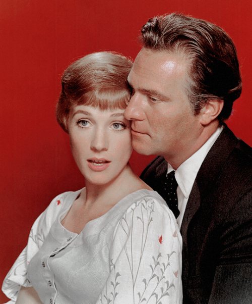 mouroes:Julie Andrews and Christopher Plummer, 1965 vs. 2001