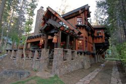 Log Home Love