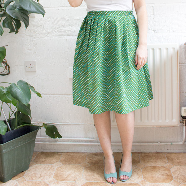 Gathered Skirt | Tuts+
If you’re wanting to get into sewing your own clothes but not sure where to start, a simple skirt is a great place to start. The nice part about sewing your own clothes is you get to choose how long/short you want it to be and...