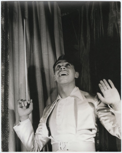 twixnmix: 25-year-old Cab Calloway photographed by Carl Van Vechten on January 12, 1933. 