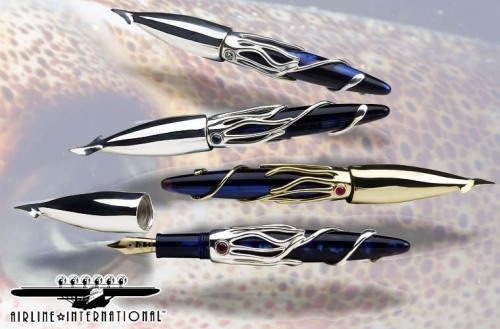 kurozukin:DEAR GOD IT’S A PEN. IT’S A FOUNTAIN PEN THAT LOOKS LIKE A SQUID. Why do such things exist